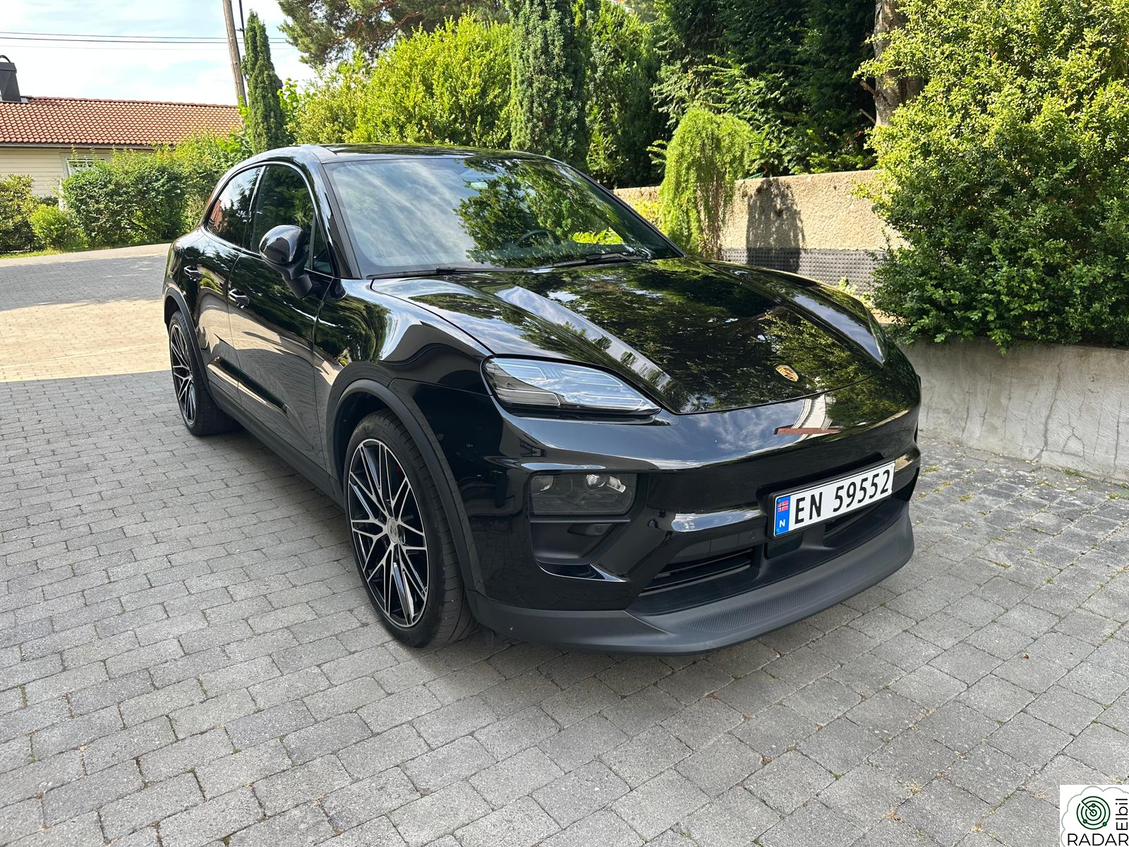 PORSCHE Macan 4S 22"RS/RearAxe/LED-Matrix/Krok/Pano/18-veis/Skinn/BOSE