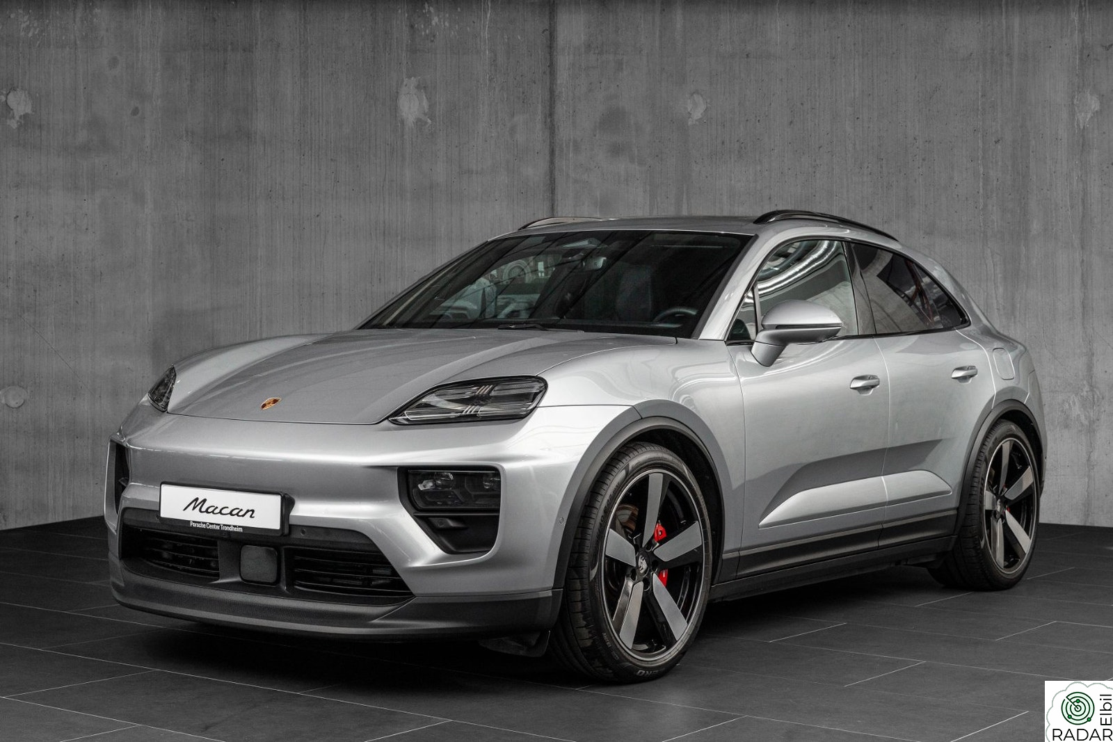 PORSCHE Macan 4S 4S Rear-ax. 22", BOSE, Krok, 360, Luft, Skinn++