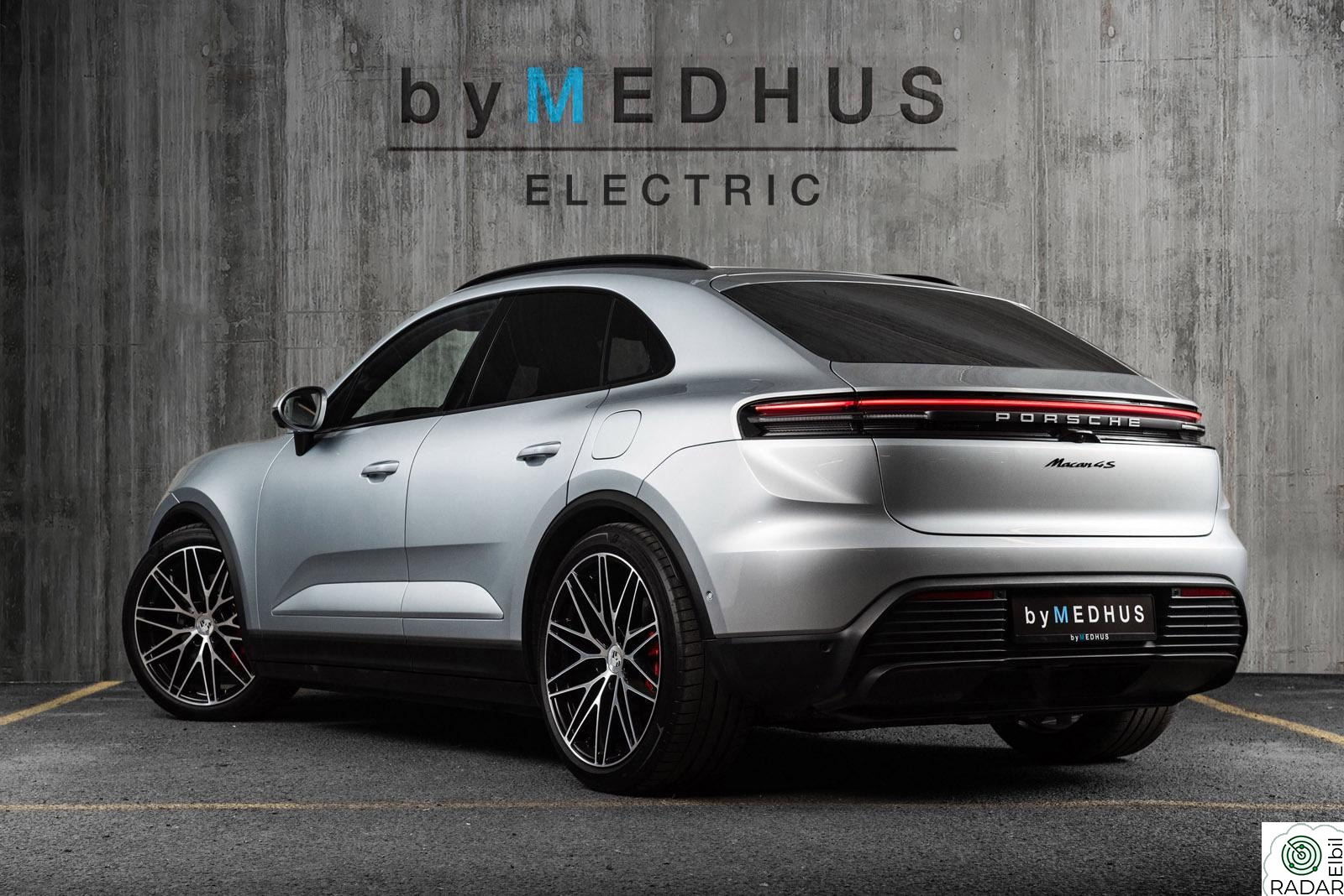 PORSCHE Macan 4S 4S 516HK, R-Axle, HUD, Matrix, Pano, 18-V +++