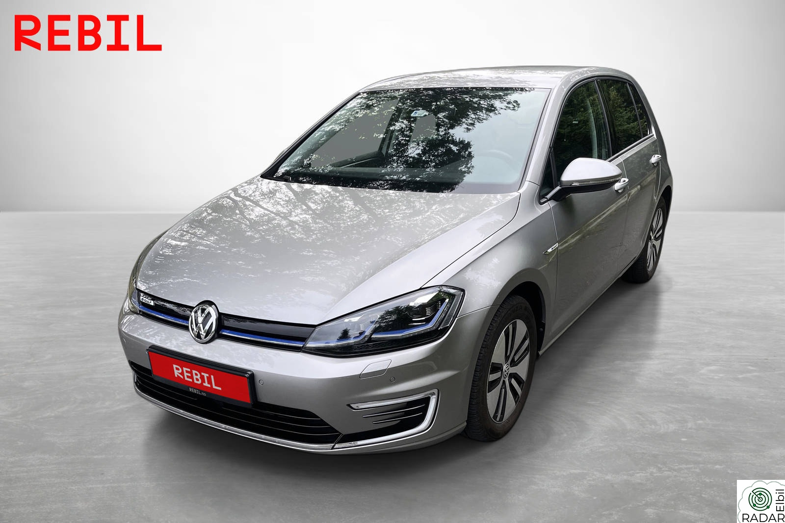 VOLKSWAGEN GOLF 136HK/ACC/V.Pumpe/R.Kam/Navigasjon/Park.Sensorer