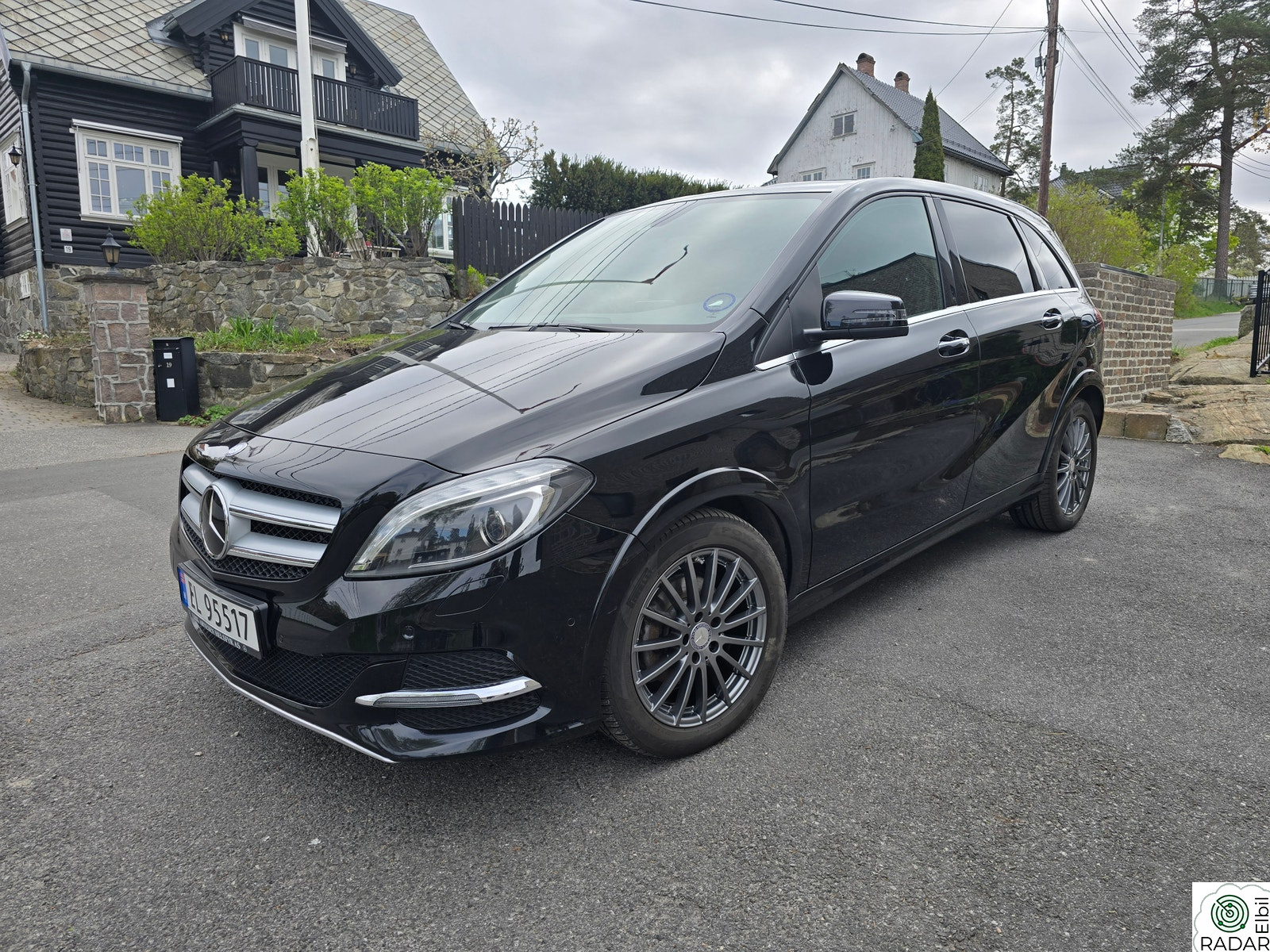 MERCEDES-BENZ B 250 e Electric Drive
