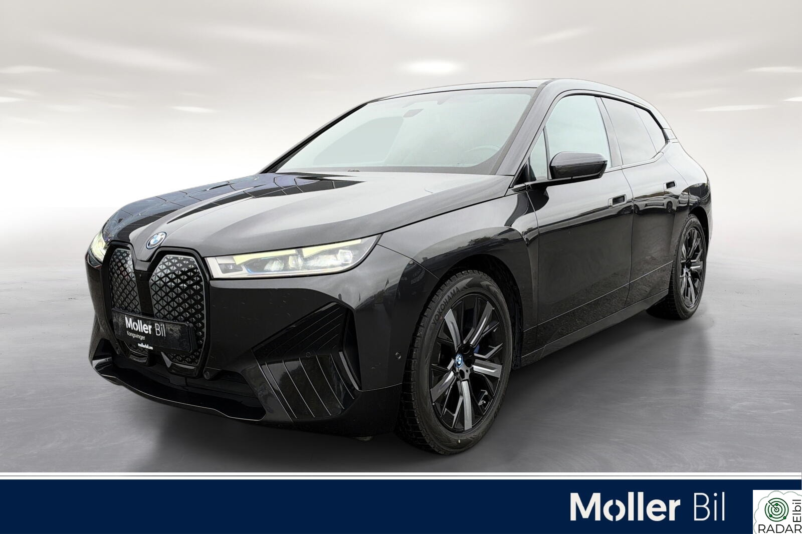 BMW iX xDrive40 xDrive40 Fully Charged, Panorama, Skinn, Hengerfeste