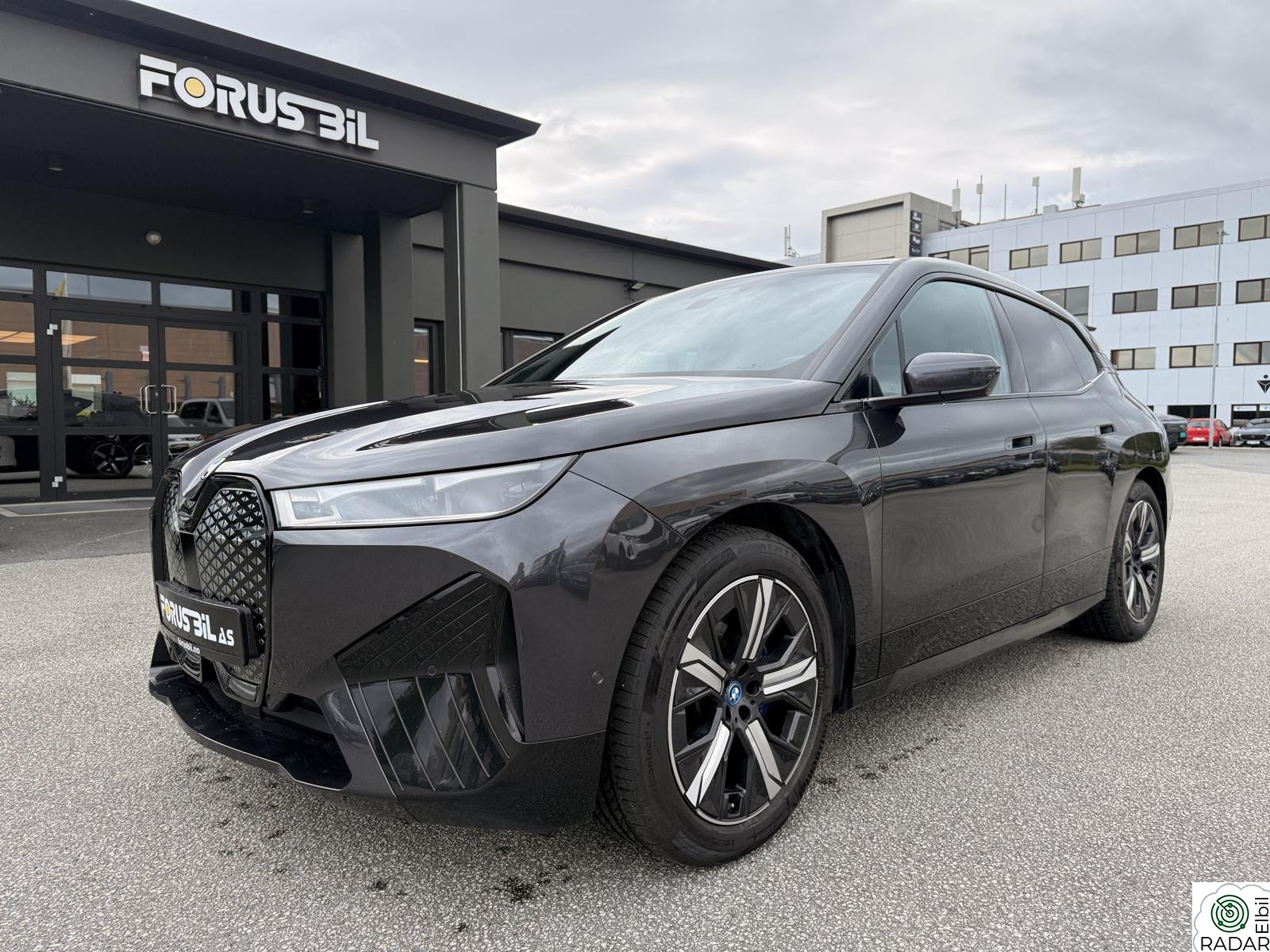 BMW iX xDrive40 xDrive40 Fully Charged /Sports/Laser/H&K/HeadUp/El.krok