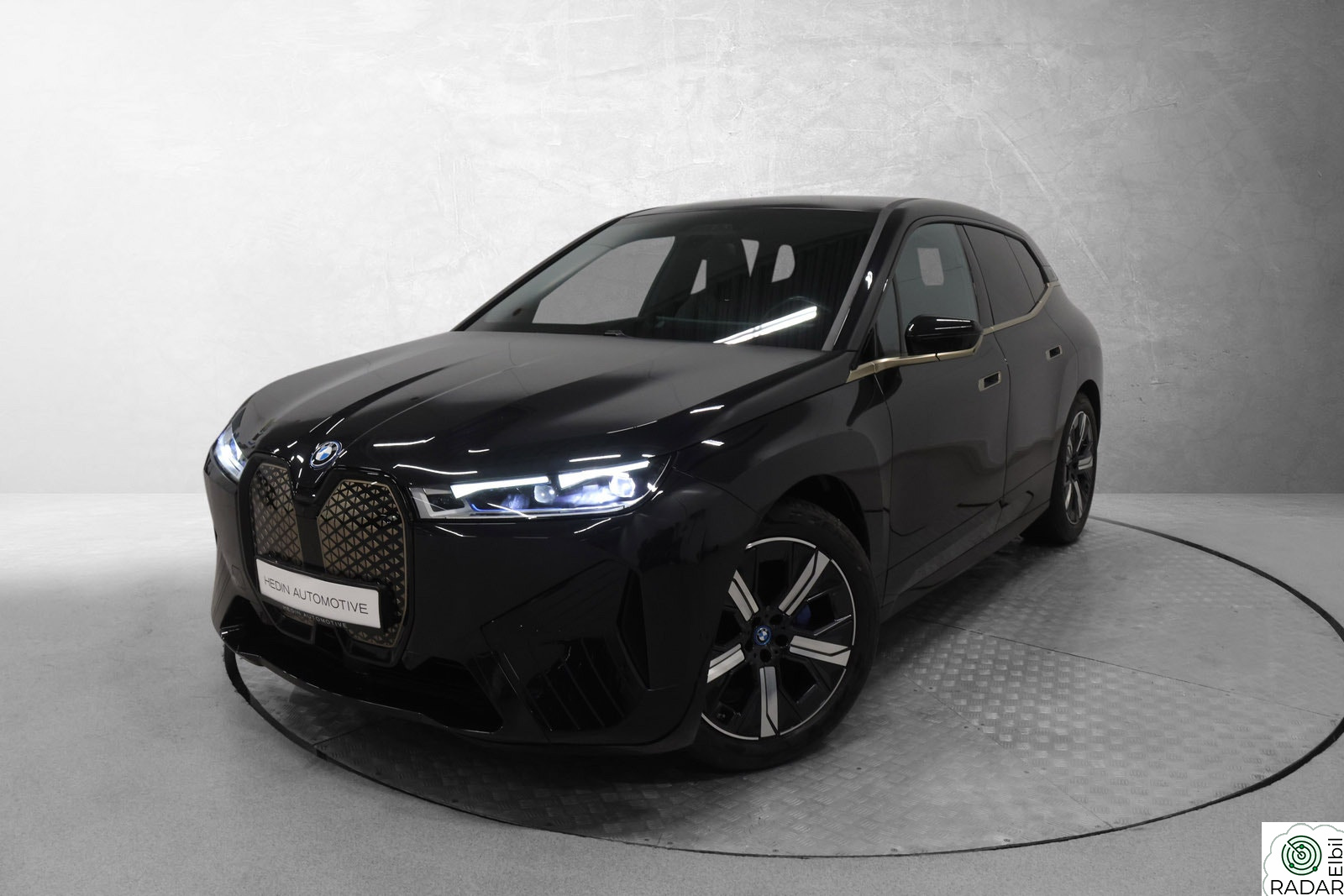 BMW iX xDrive40 xDrive40 Charged Plus/21"/Sportspakke/Panorama/BSI