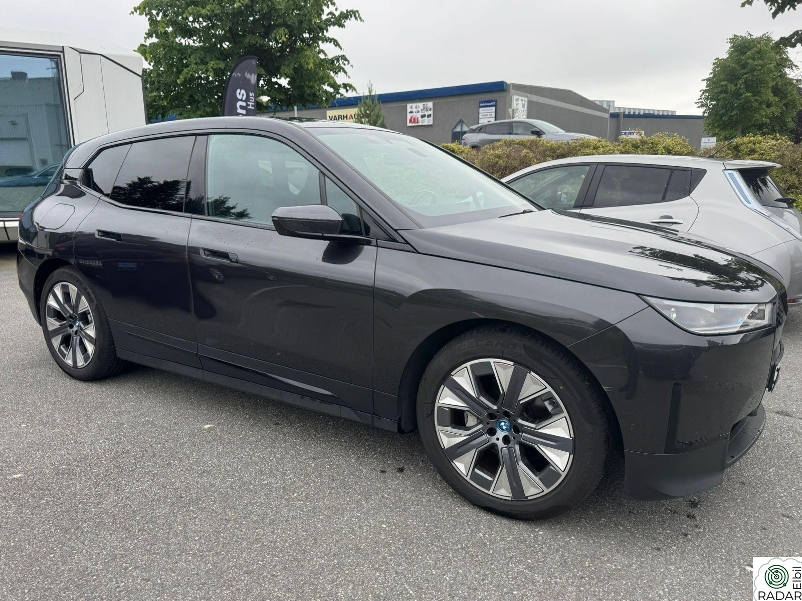 BMW iX xDrive40 IX40/Fully Charged/NY EU/PANO/NAVI/Krok/ACC/HUD/S+V++