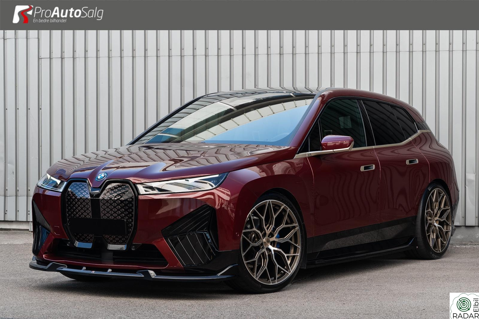 BMW iX xDrive40 x Drive40 ACC Laser Luft Massasje Hengerfeste Panorama