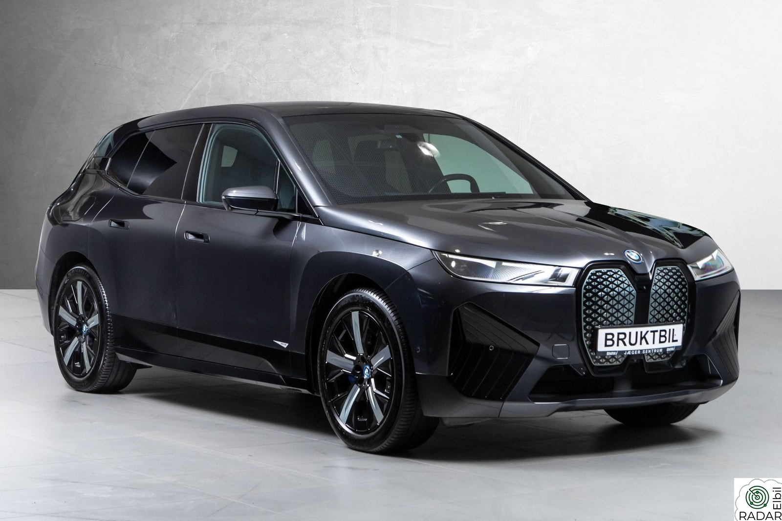 BMW iX xDrive40 Sportspakke-Luftfjæring-SoftClose-Harman/Kardon-Krok