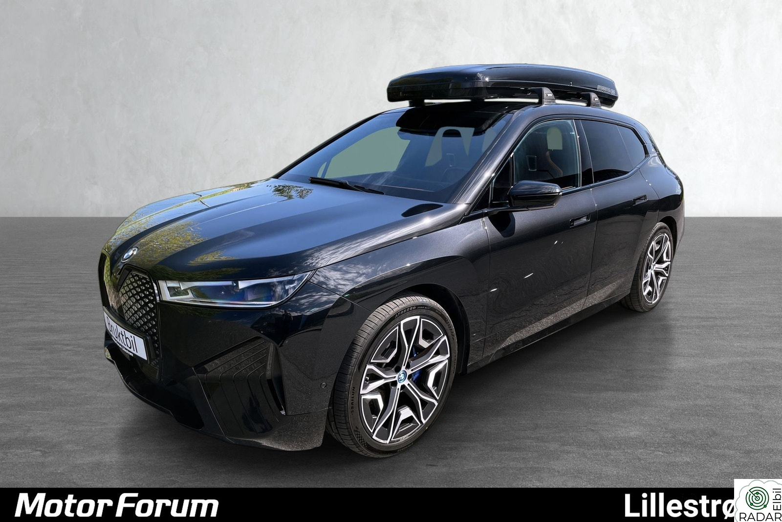 BMW iX xDrive40 BMW iX xDrive40 Sportspakke | Laser | HK lyd | TAKBOKS