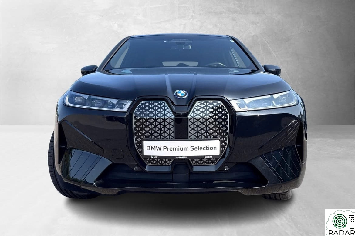 BMW iX xDrive40 Fully Charged, 22'', Laser, Harman, Sky, Soft-close!