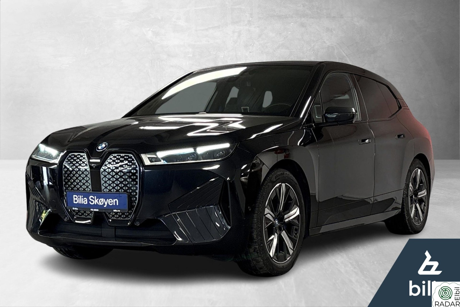 BMW iX xDrive40 xDrive40 Fully Charged, MultiF. H/K, SkyLounge, ComfAcc