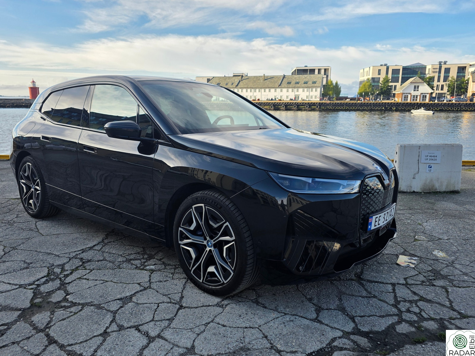 BMW iX xDrive40 xDrive40 Fully Charged, Thule + Skiguard, Ditec +++