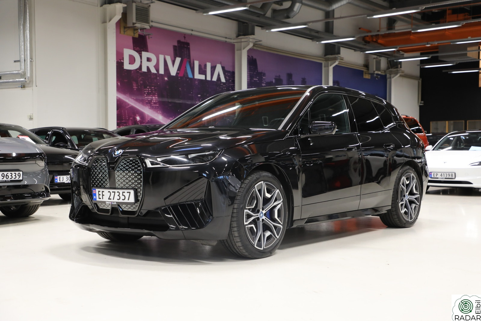 BMW iX xDrive40 xDrive40 Fully Charged/Suite/Harman/22" sommer