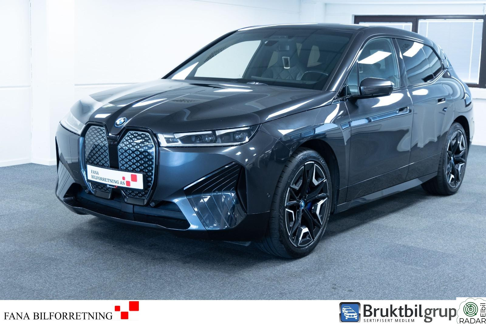 BMW iX xDrive50 xDrive50 FC/22"+22"/SoftClose/Multiseter/Luft/Toppspec