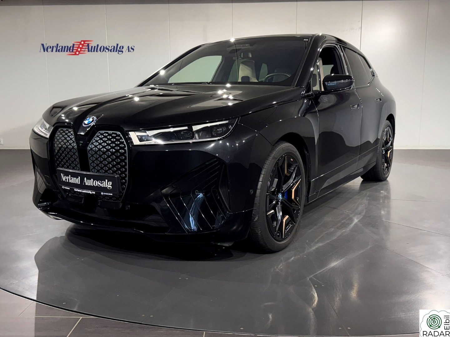BMW iX xDrive50 xDrive50 Fully Charged/H&K/PANO/HUD/LUFT/FIREHJULSSVING