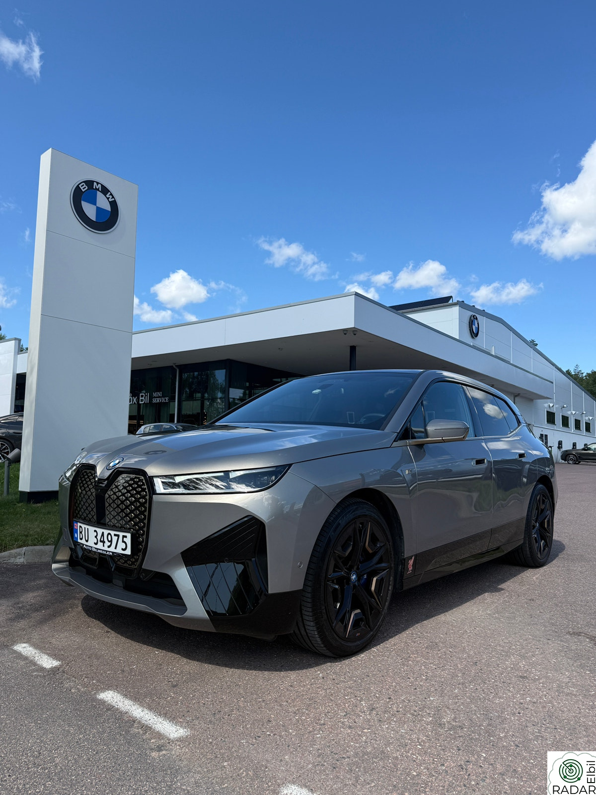 BMW iX M60 (619 hk. ) Alt utstyr.
