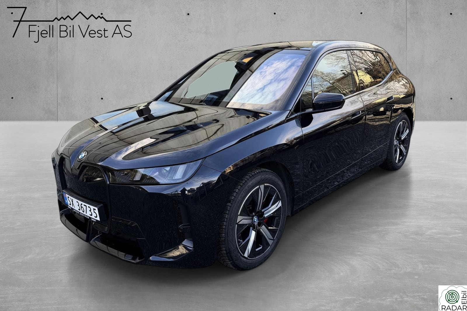 BMW iX xDrive60 xDrive60 Supercharged M-Sport B&W ACC HUD Krok 21+22