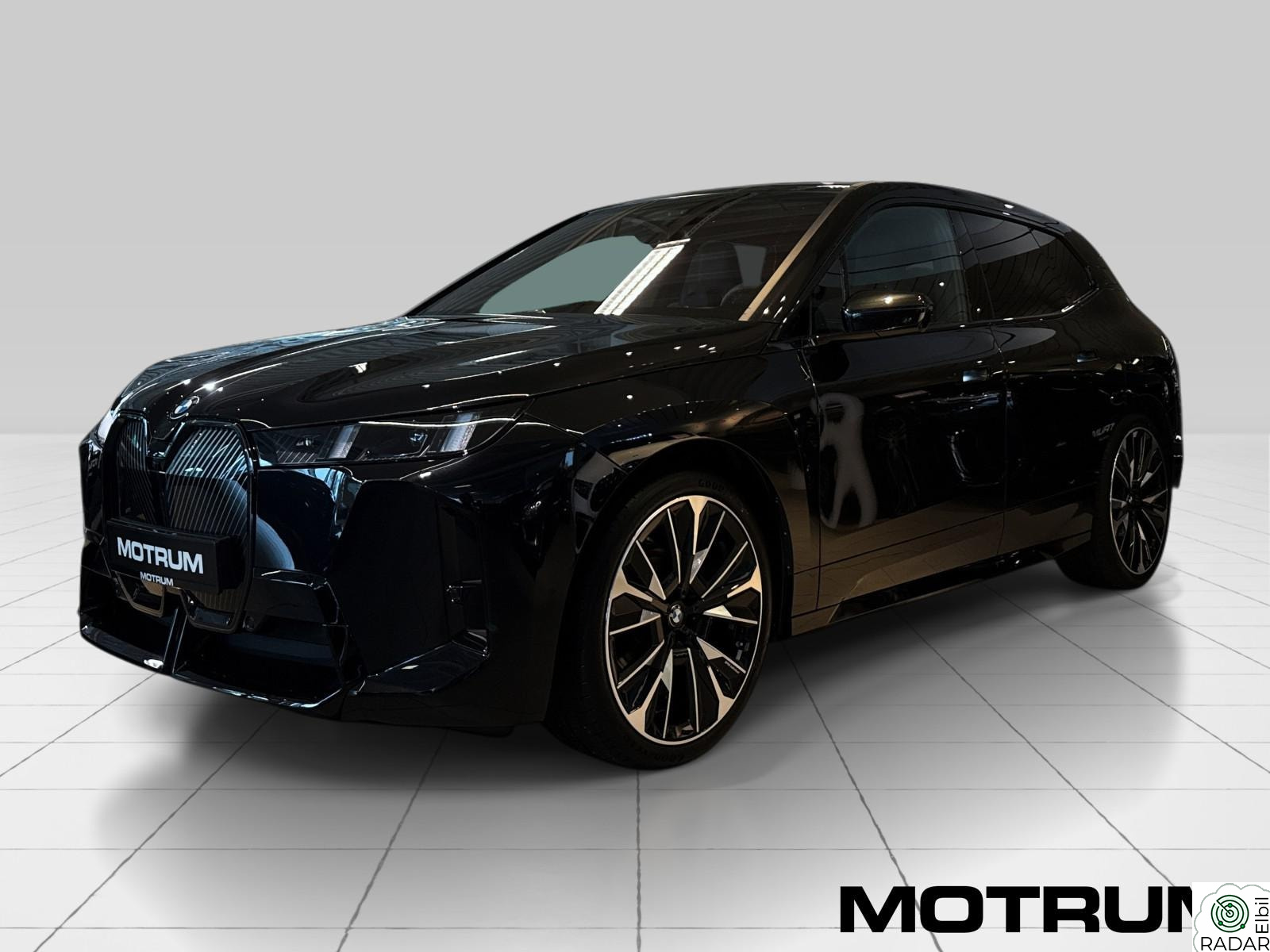 BMW iX xDrive60 xDrive60 M Sportspakke m/ SkyLounge H&K 23" H.Feste 360