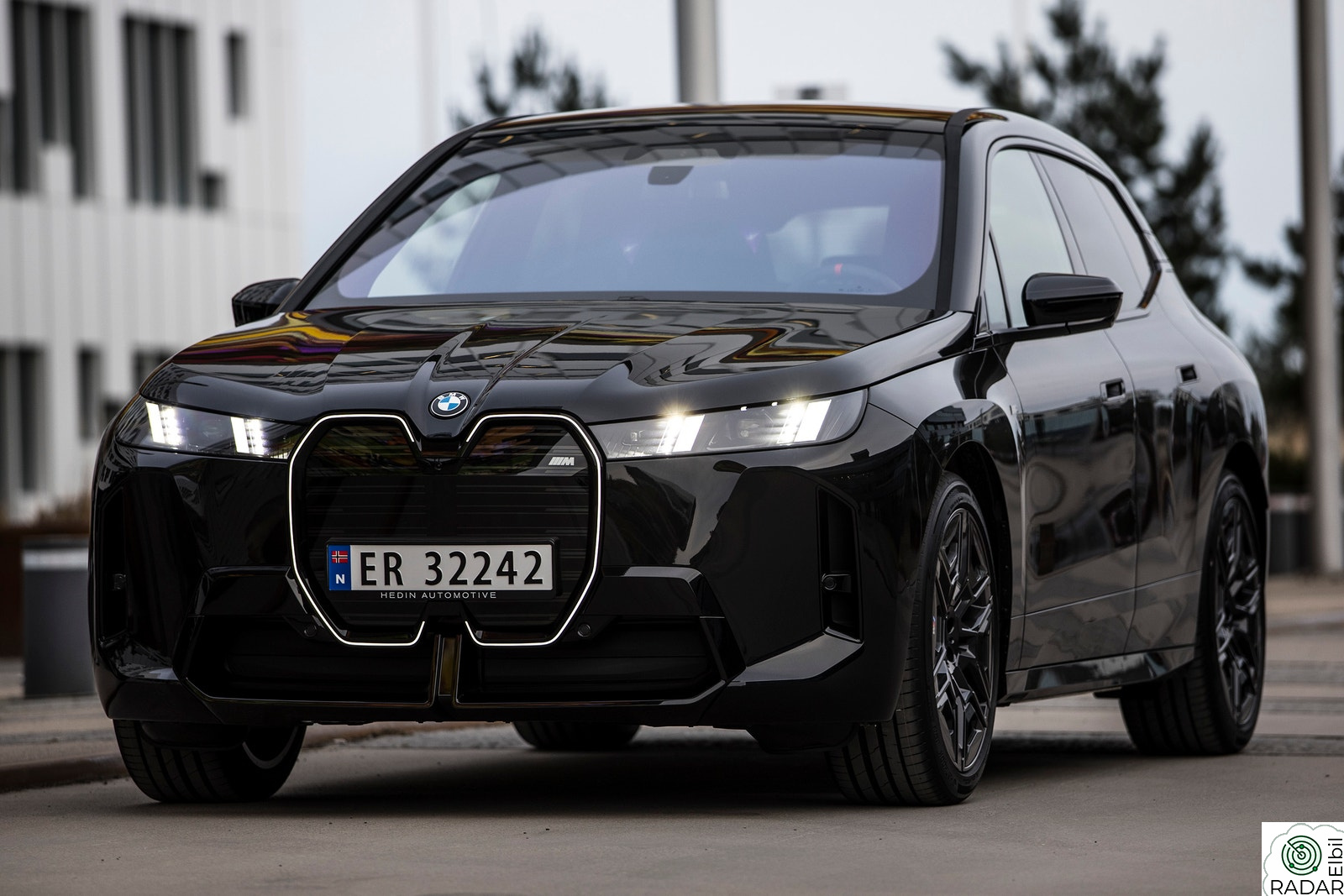 BMW iX M70 xDrive M70 | Toppmodell med alt utstyr