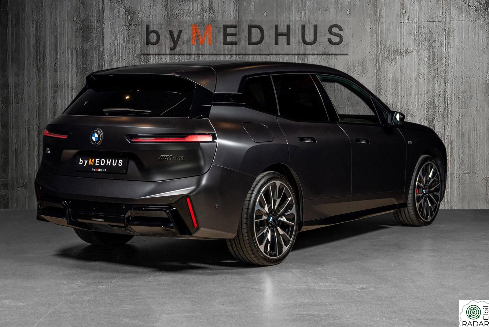 BMW iX M70 xDrive M70 xDrive Supercharged