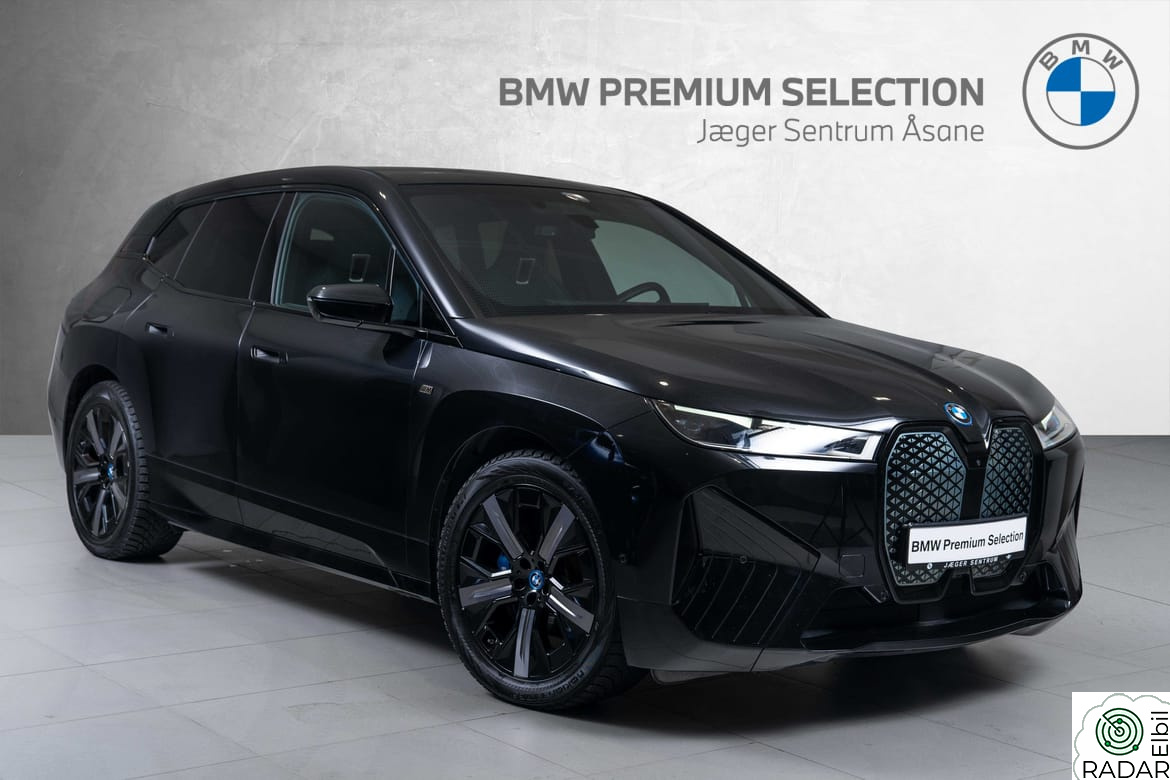 BMW iX M60 M60 - 4 Hjulstyring - Luftfjæring - Glasstak