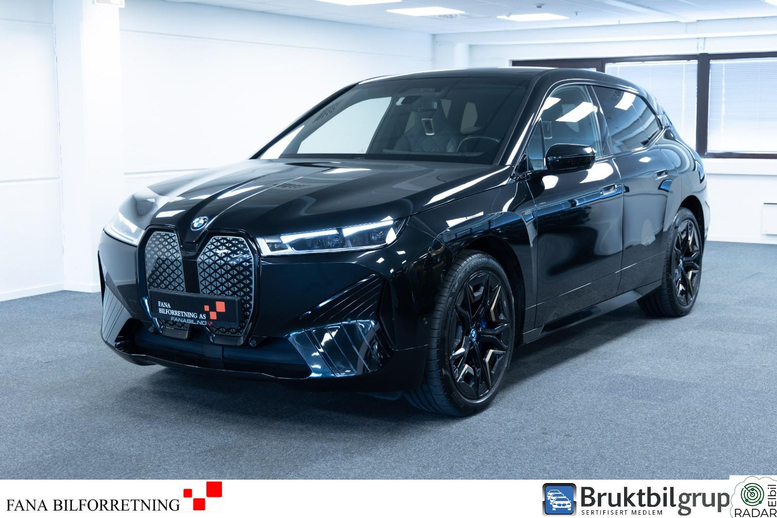 BMW iX M60 M60 619hk/B&W/Massasje/Luft/Norsk/22"/Serv.avtale