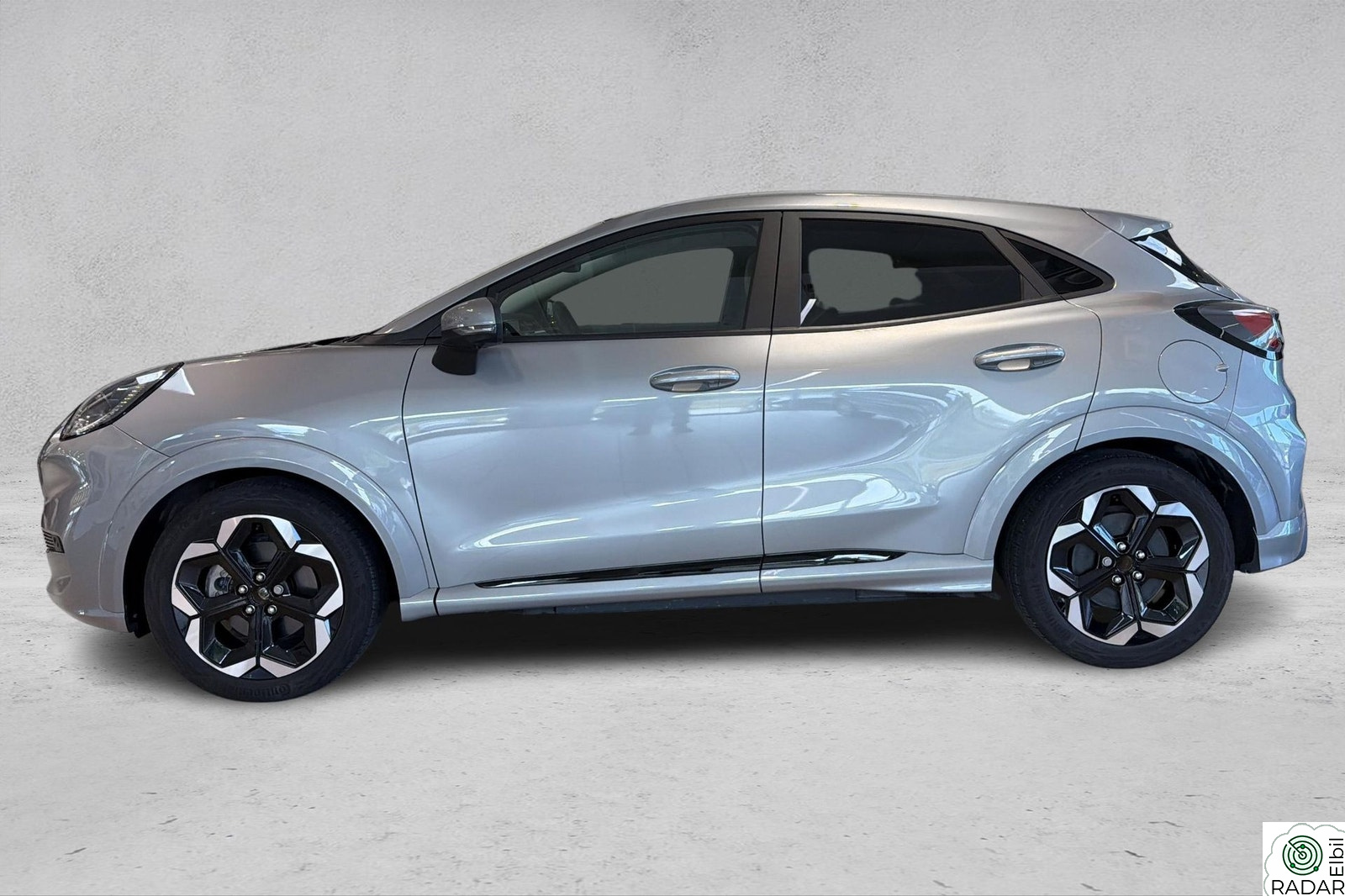 FORD Puma EV Premium | Velutstyrt demobil