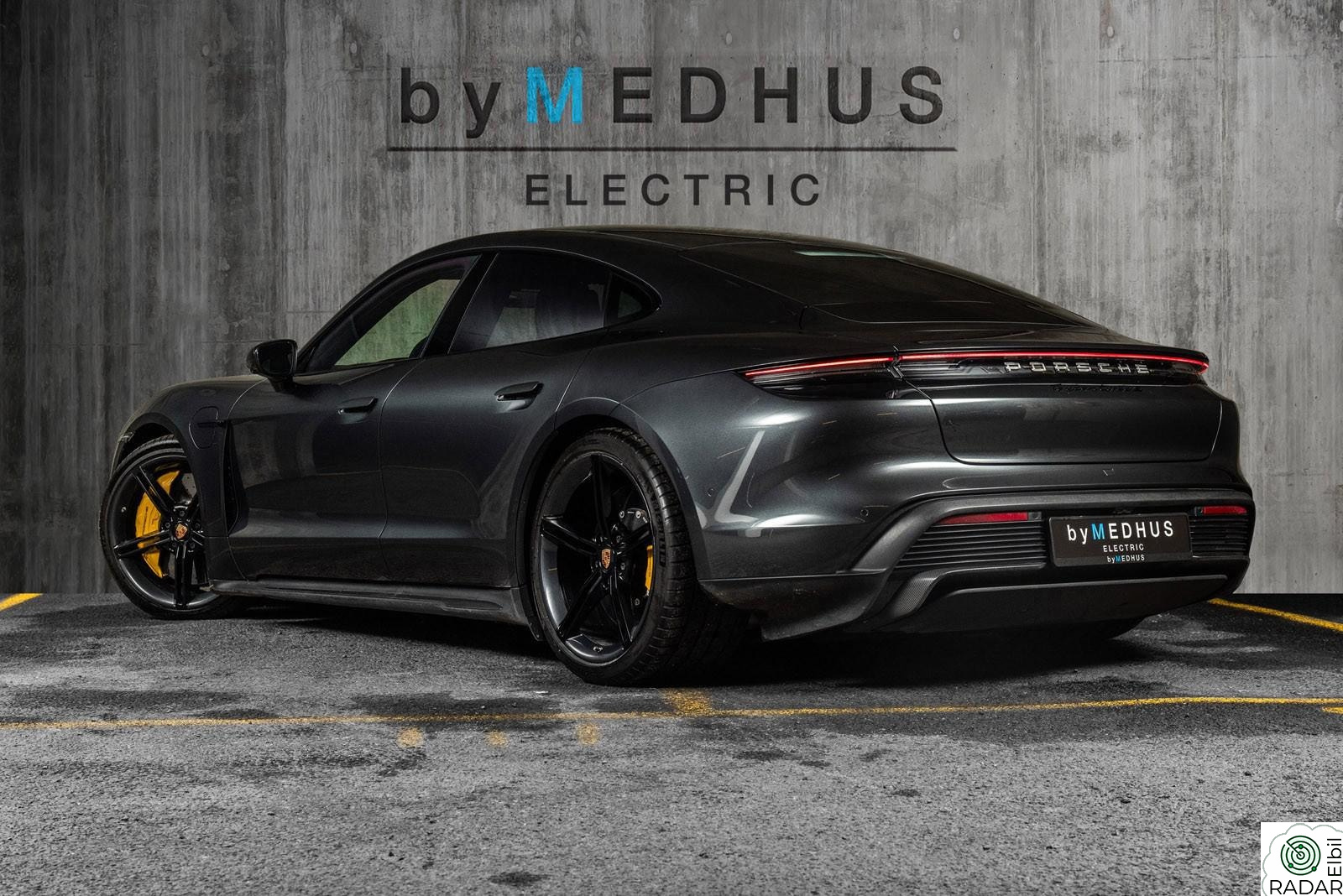 PORSCHE Taycan Turbo S Turbo S 761HK PAW-2028