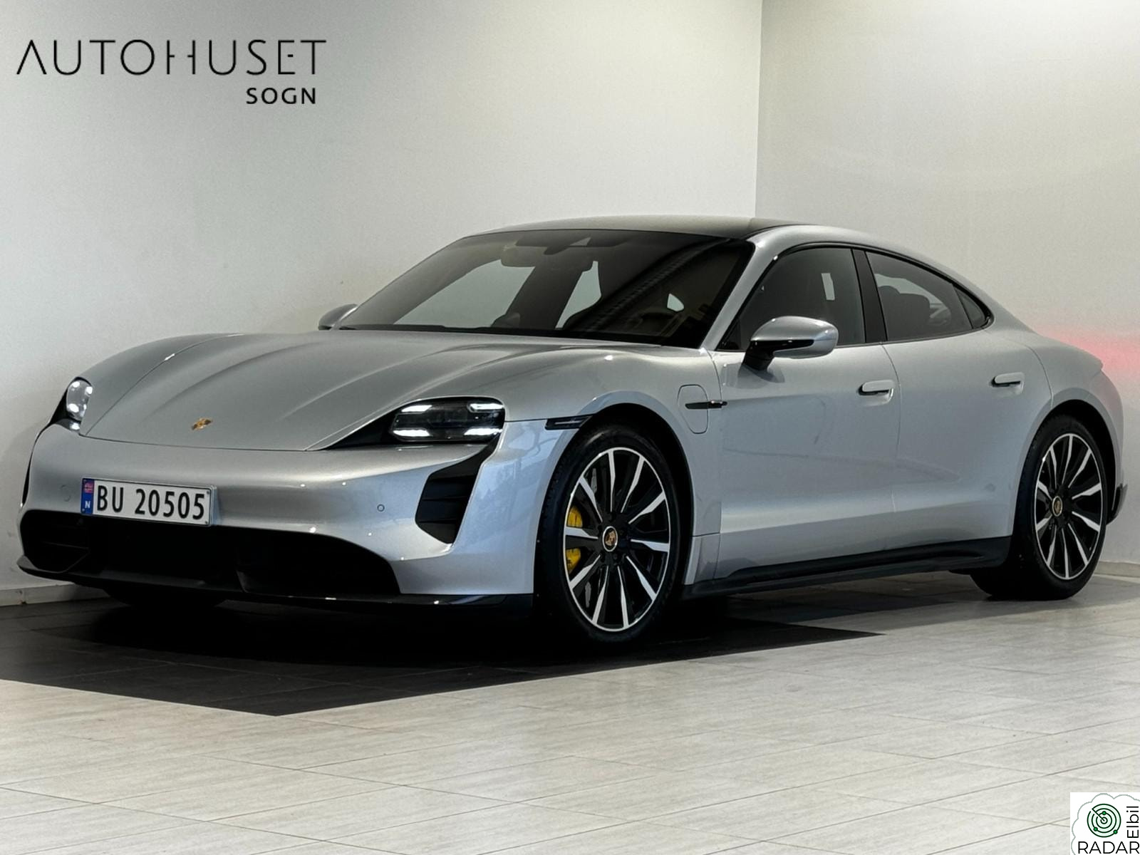 PORSCHE Taycan Turbo S 761HK-PAW 10.27-BURMESTER-PDCC-SPORT DESIGN-S+V-CARBON