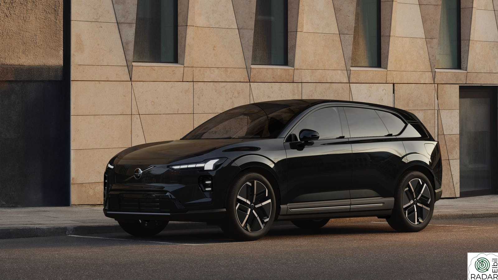 VOLVO EX60 P10 AWD Ultra