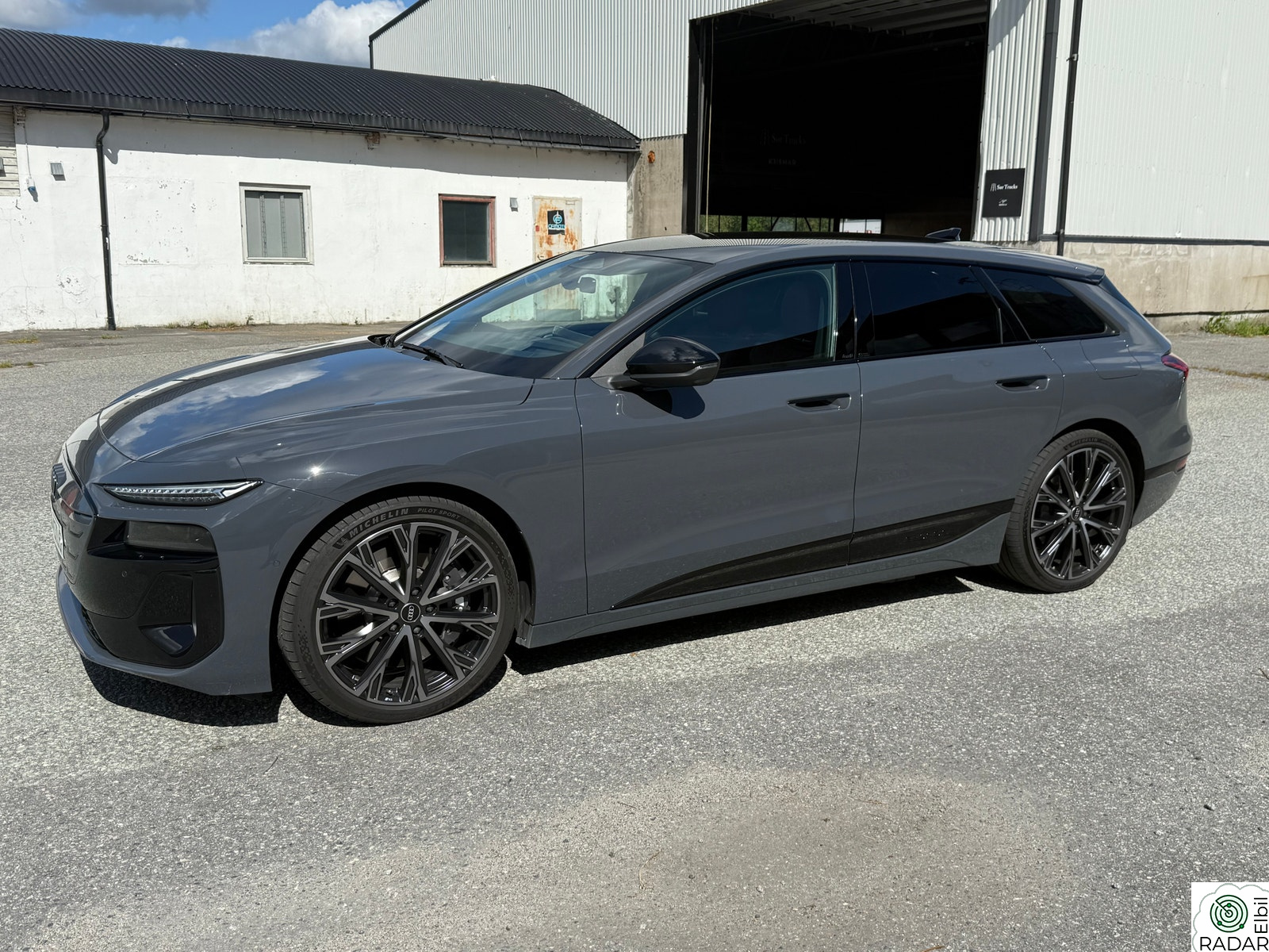 AUDI S6 AV e-tron Tech Pro
