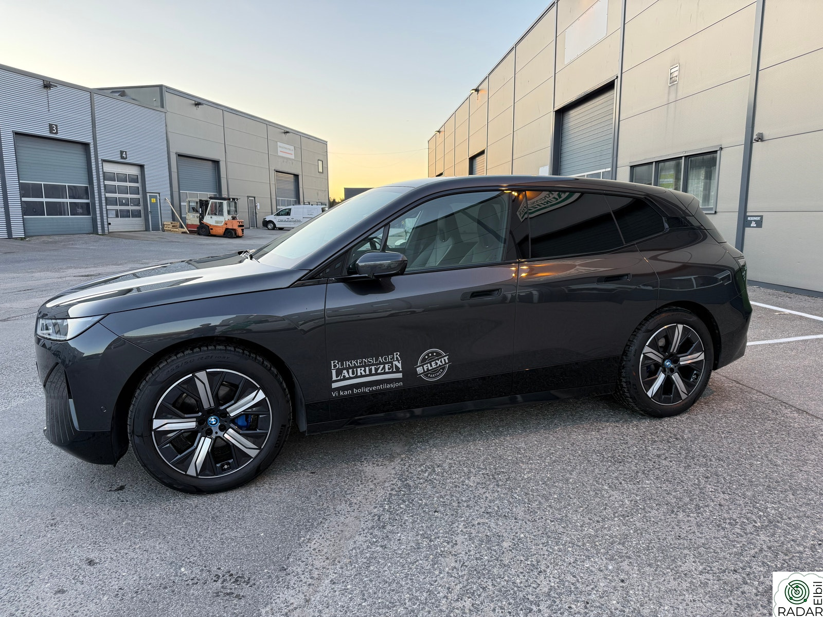 BMW iX xDrive40 xDrive40 Charged Plus (K)