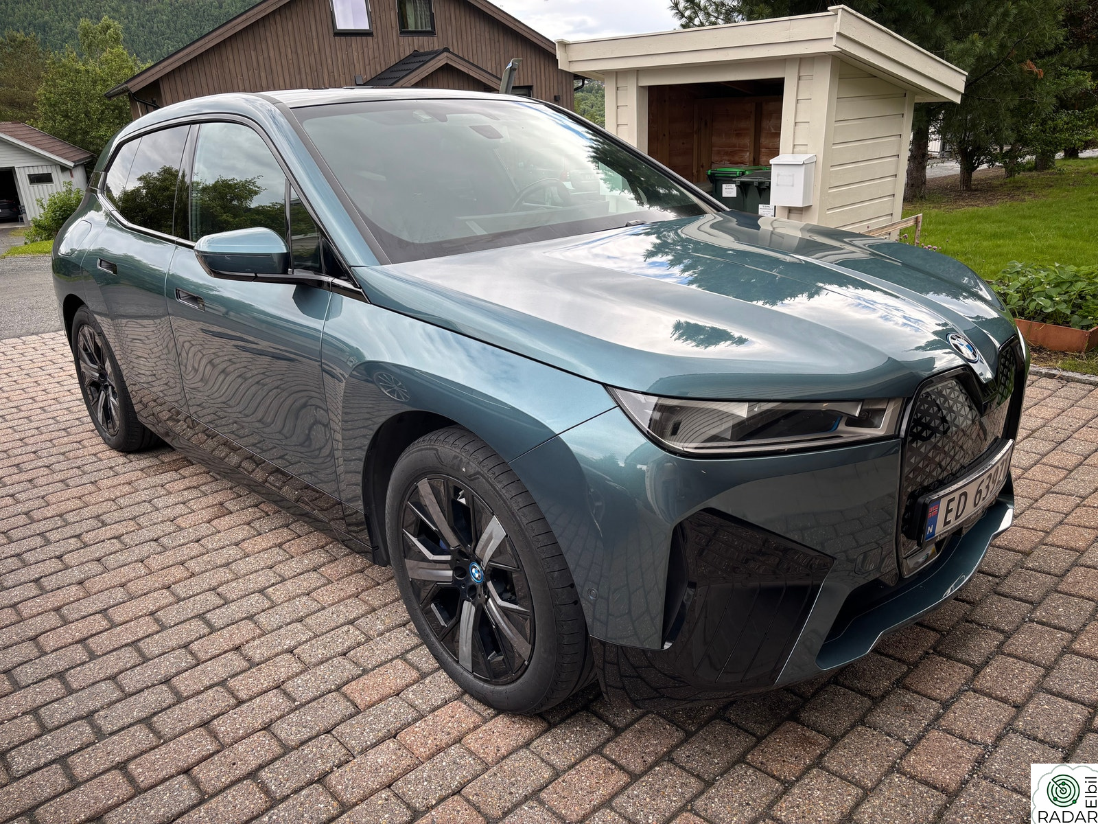 BMW iX xDrive40 xDrive40 Fully Charged