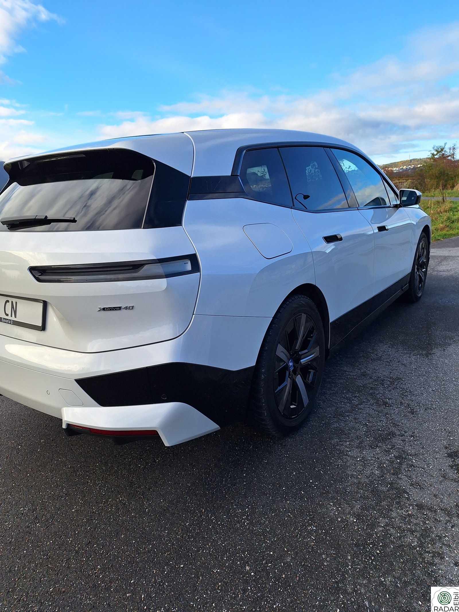 BMW iX xDrive40 Fully Charged Sport/ Laser/ Lakkforsegling/ Norsk/ S+V