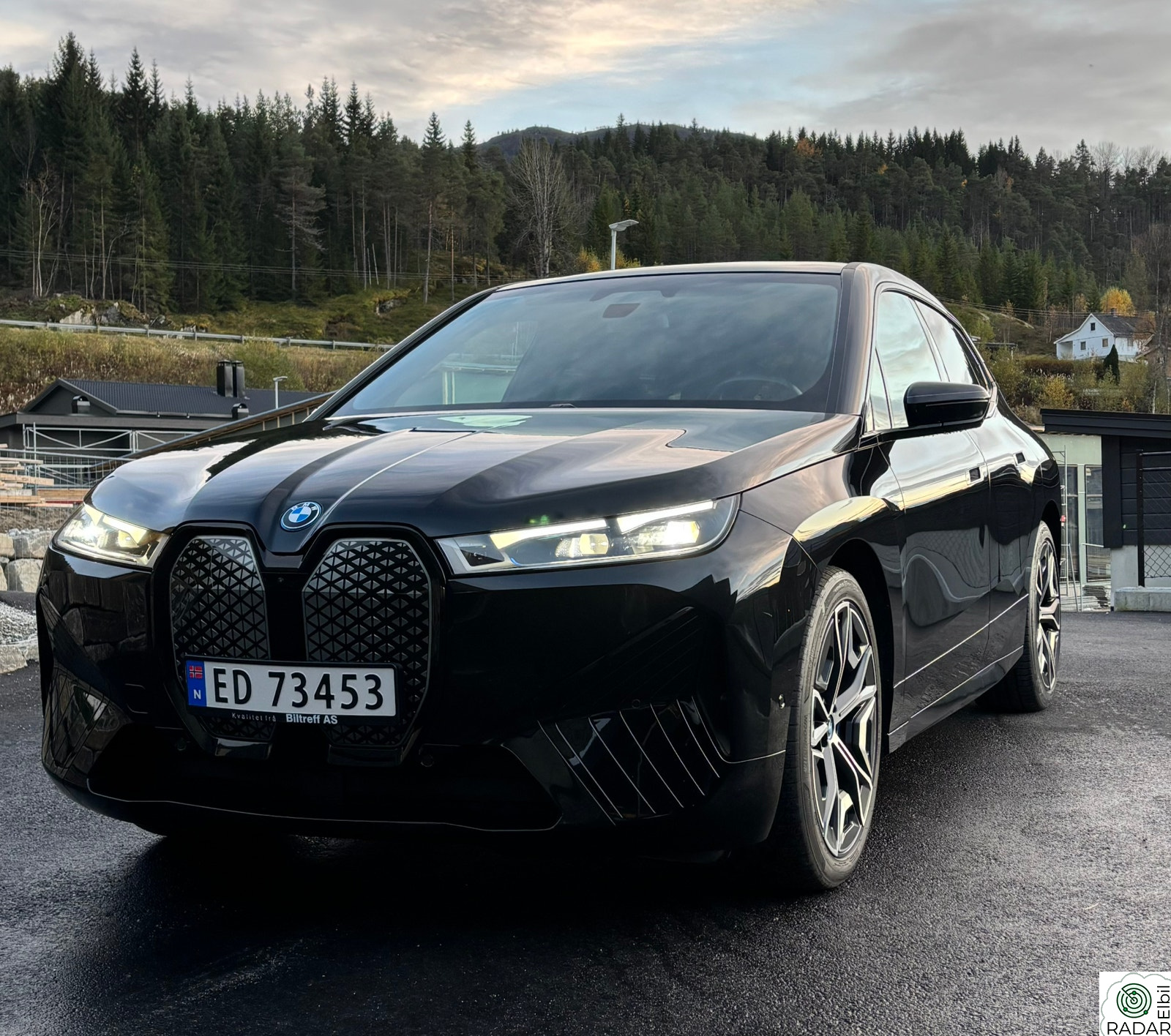 BMW iX xDrive40 xDrive40 Bakhj.styring, softclose, pano, 22+21, Sportpk