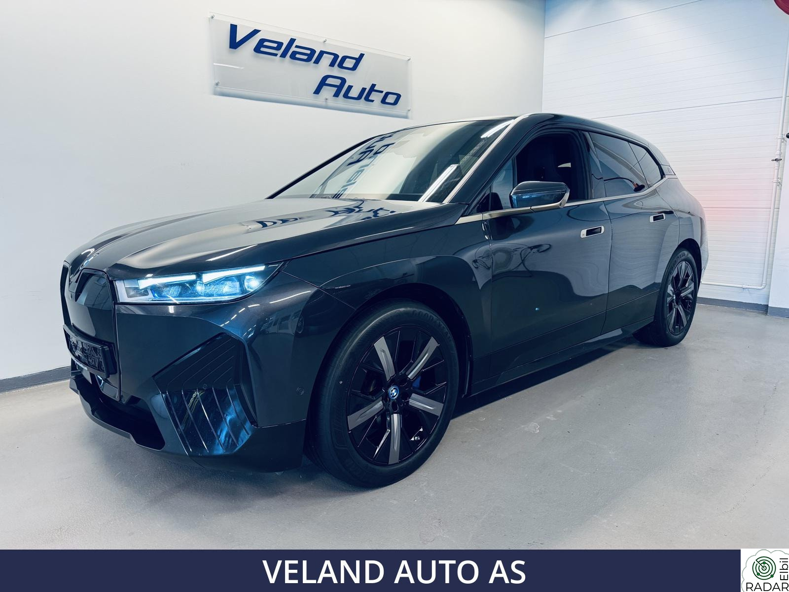 BMW iX xDrive40 XDRIVE40 FULLY CHARGED/SKINN/PANO/HARMAN/LASER/KROK