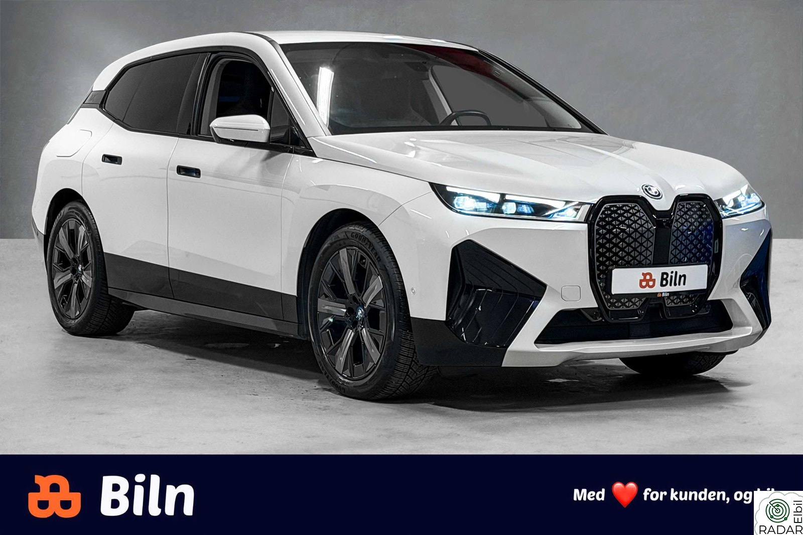 BMW iX xDrive40 Sportspakke/LED Laser/HUD/Krok/360kam/Navi/Skinn/2x21