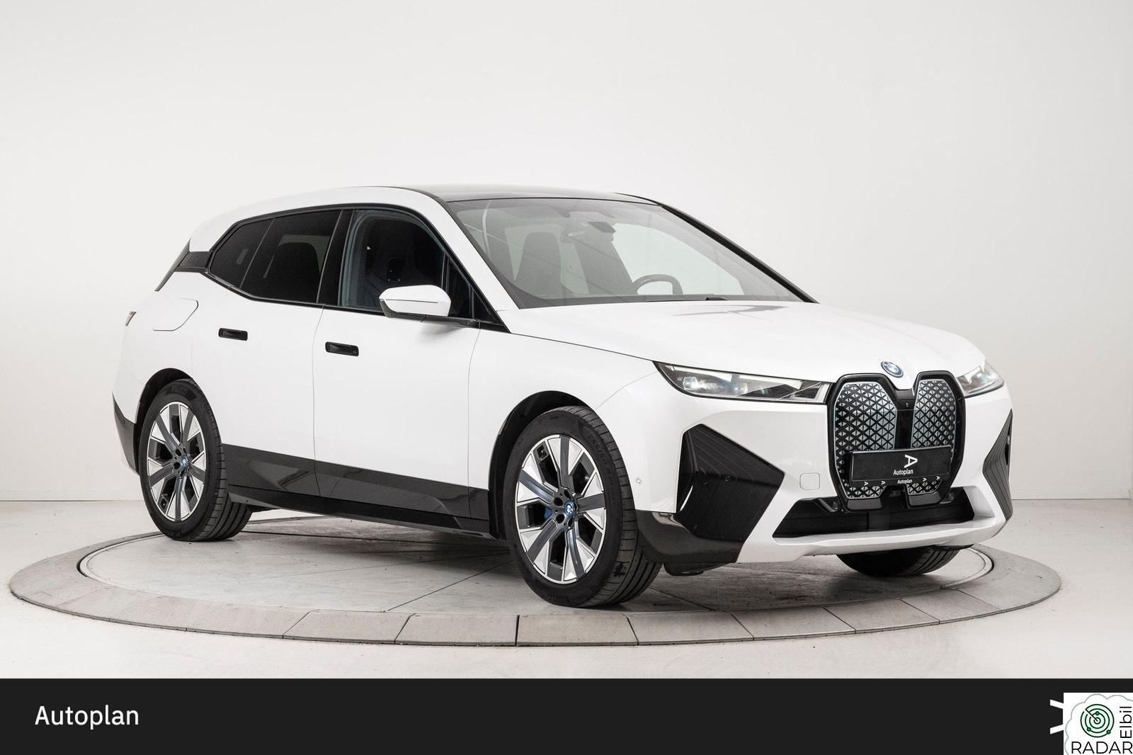 BMW iX xDrive40 xDrive40 Fully Charged | ACC/Krok/360º/H&K/HUD/Comfort