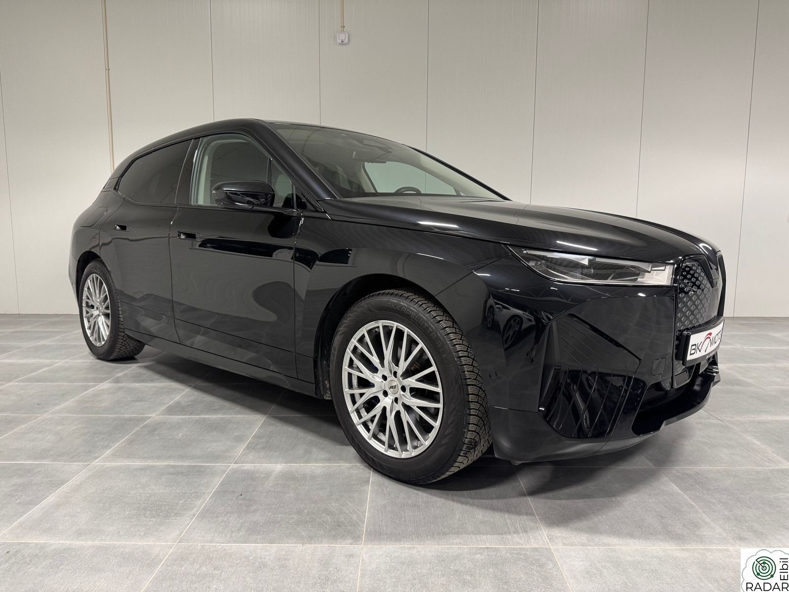 BMW iX xDrive40 xDrive40/ Sportspakke/ Hengerfeste/ 360° kamera/Garanti