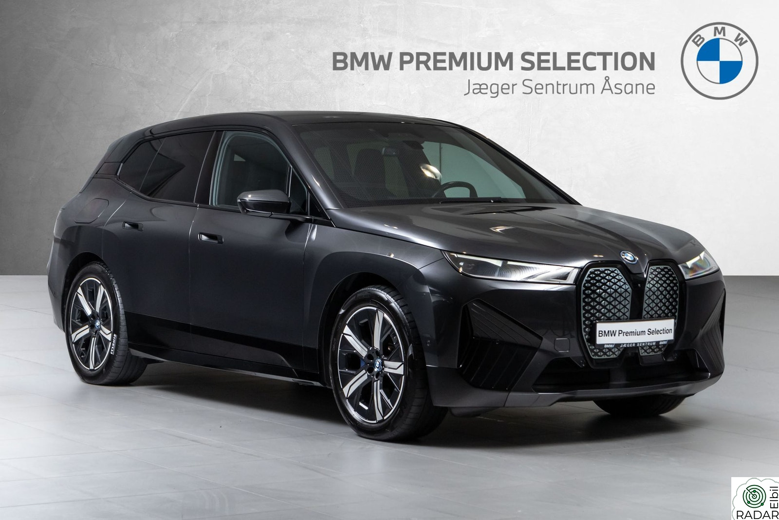 BMW iX xDrive40 Sportspakke-Tilhengerfeste-Skinn-Harman/Kardon