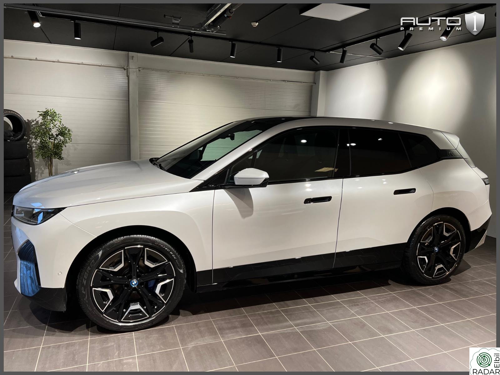 BMW iX xDrive40 Fully Charged Sportspakke Harman&Kardon,Massasje,Ny Bil