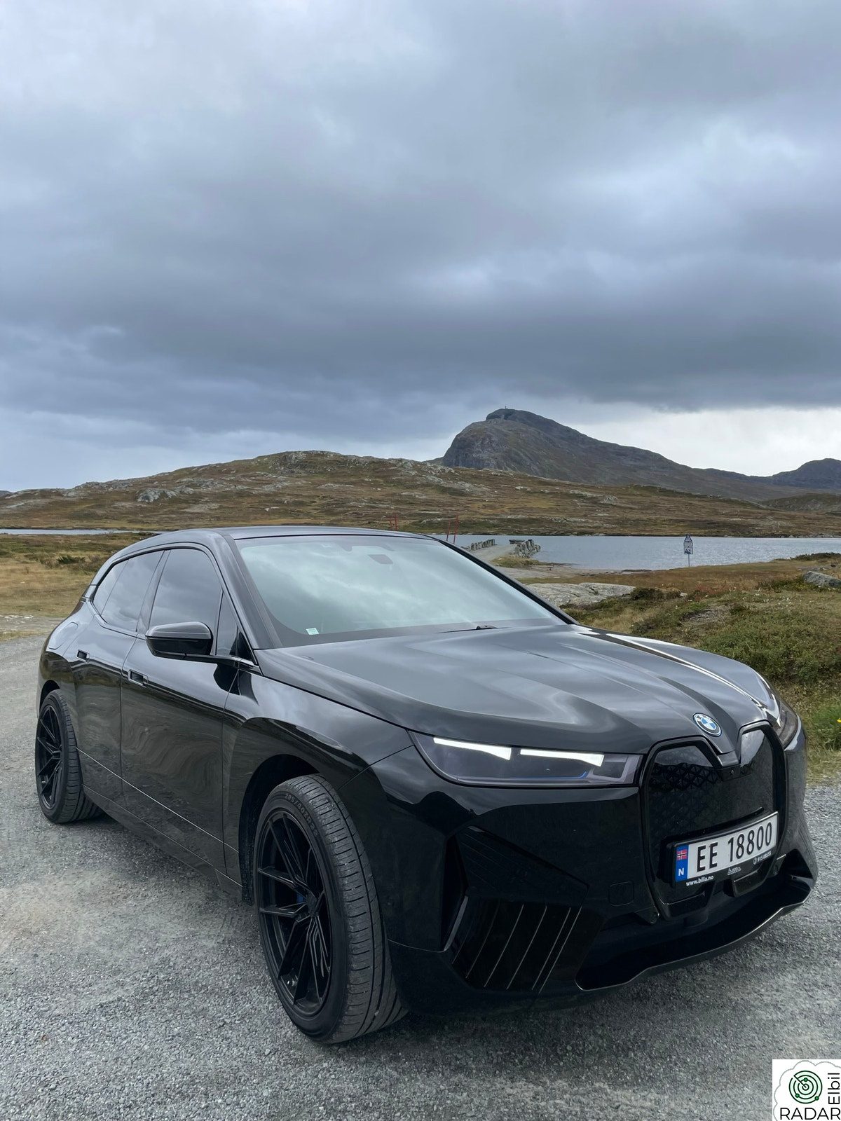 BMW iX xDrive40 xDrive40 Fully Charged, Panorama, luftfjæring, B&W