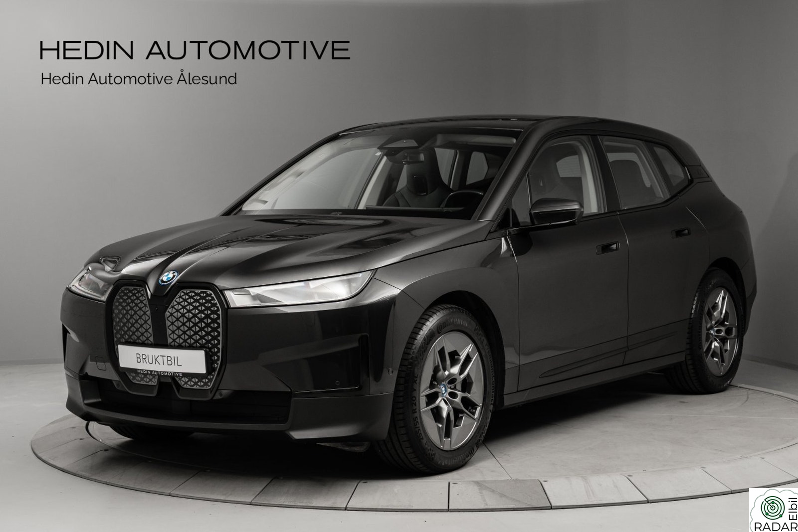 BMW iX xDrive40 xDrive40/Harman/Shadowline/Krok