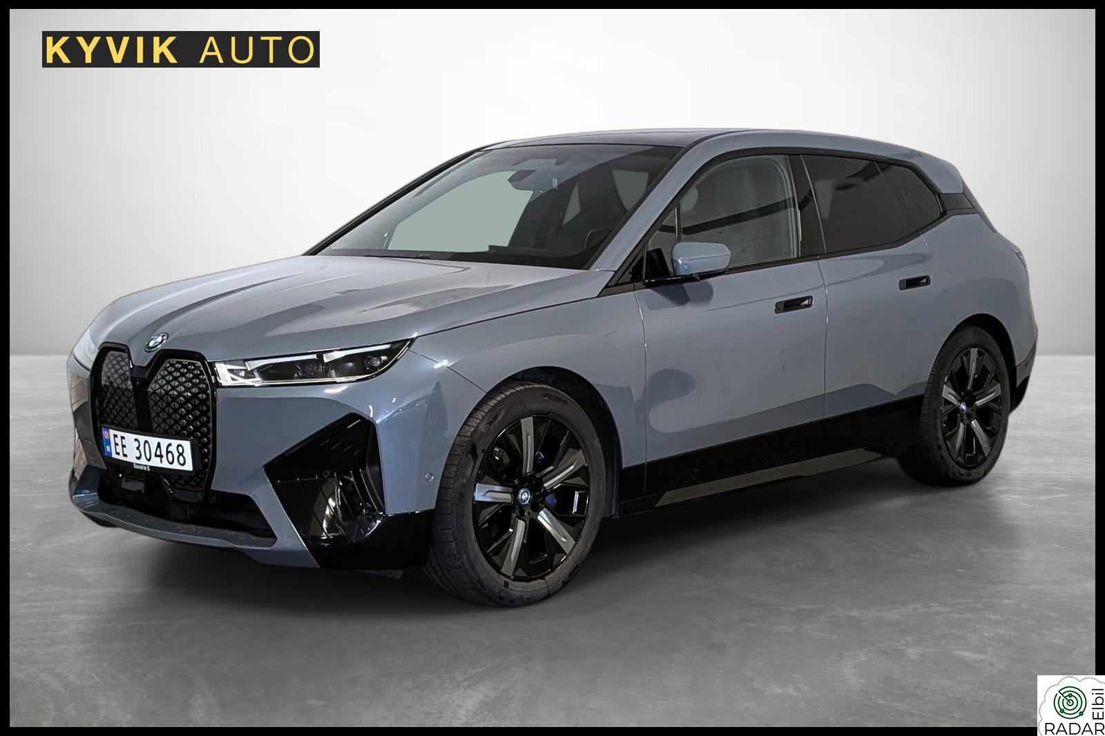 BMW iX xDrive40 xDrive40 / KROK / HARMAN KARDON / PANO / DAB+ / ACC++++