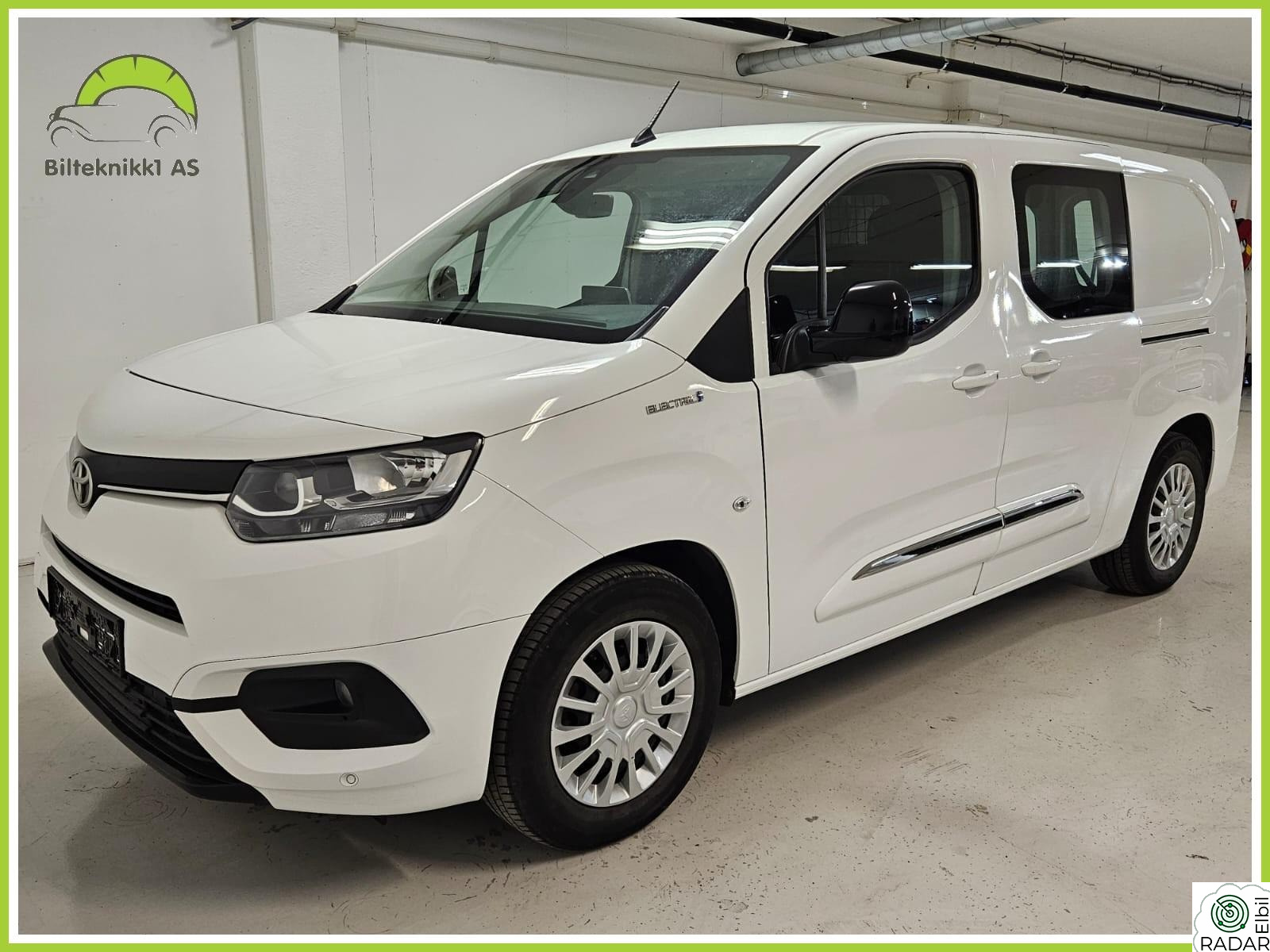 TOYOTA Proace City Electric Electric 50 KWh L2 Cruise Hengerfeste 3 seter