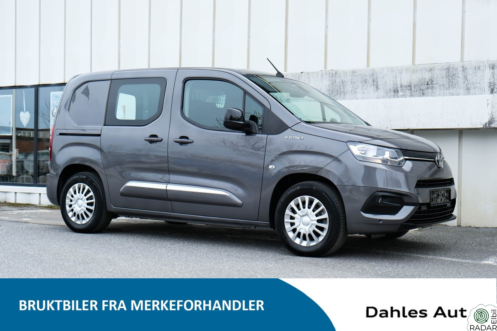 TOYOTA Proace City Electric Electric 50 kWt Comfort L2 - Hengerfeste/3 seter +++