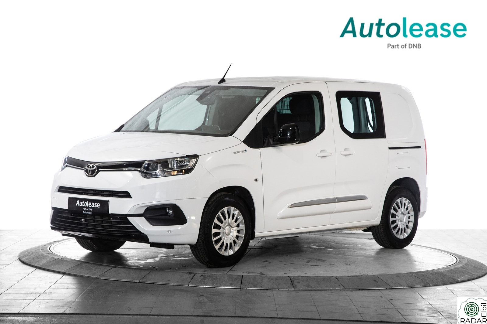 TOYOTA Proace City Electric Electric 50 kWt Comfort L1, El klima Cruise Parkse,