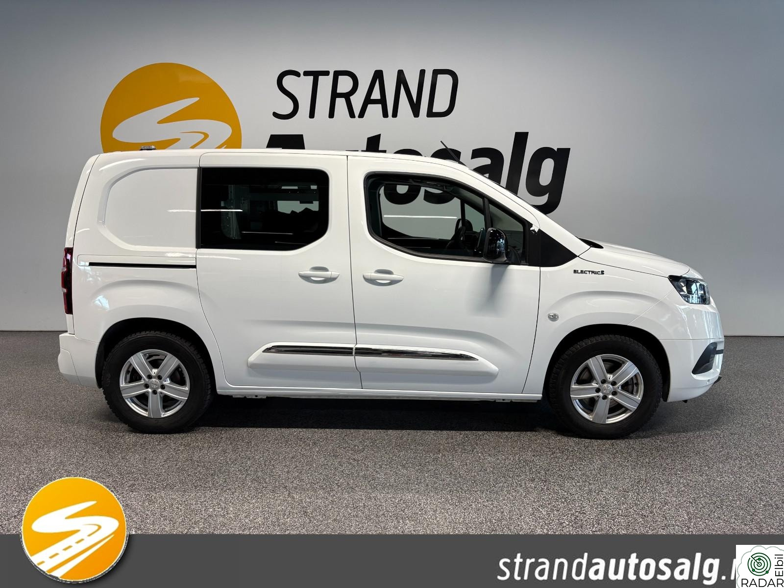 TOYOTA Proace City Electric Electric L1 50kWh Krok Innredning Apple Carplay Dab+