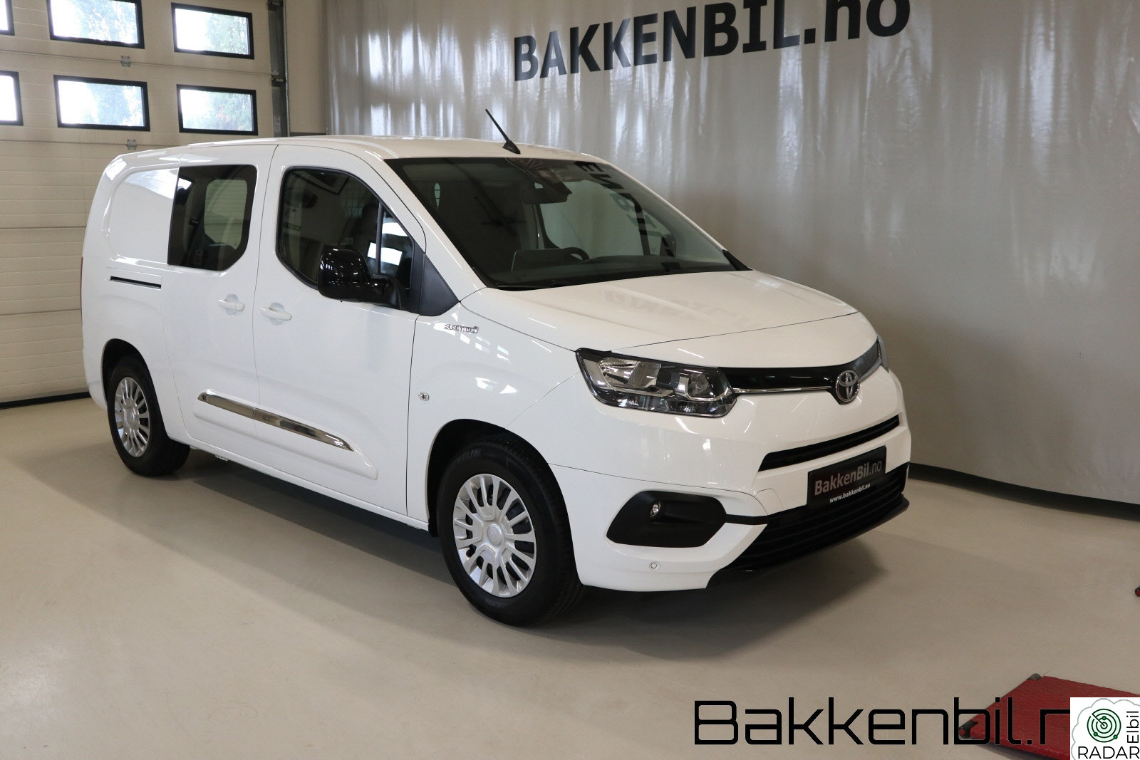 TOYOTA Proace City Electric Electric 50 kWt Comfort Plus L2 Meget pen,Ny service/Eu