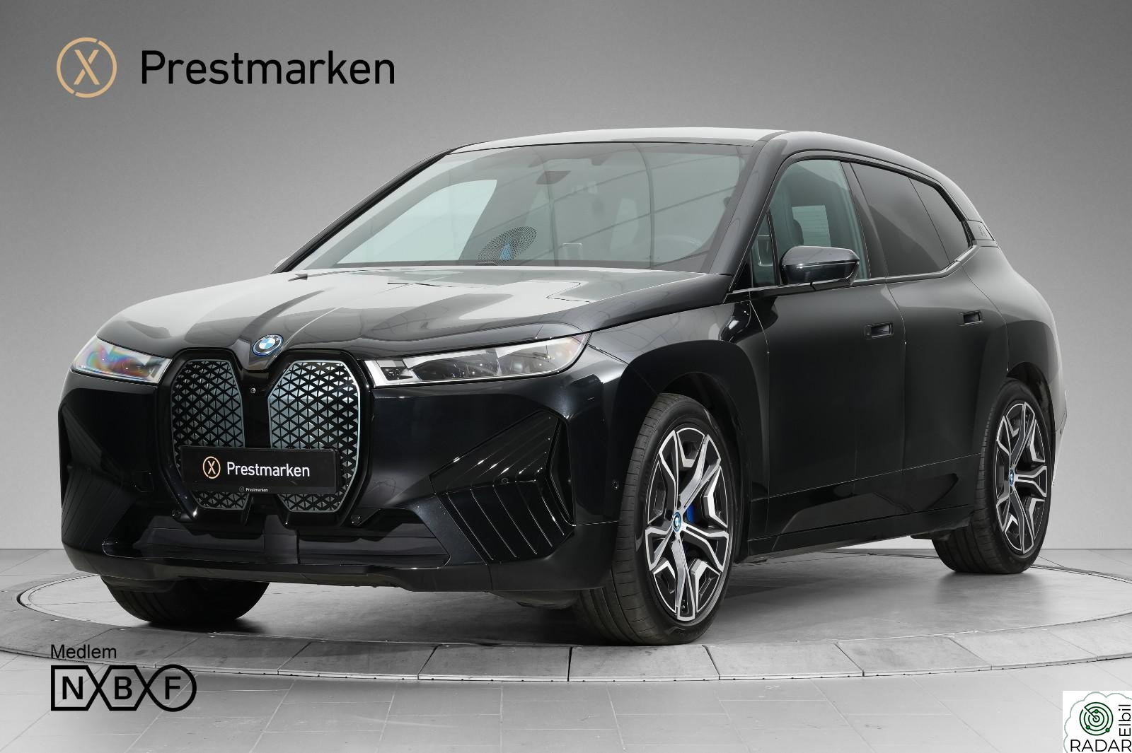 BMW iX xDrive50 xDrive50 Fully Charged SkyLounge Mass. RearAxle Laser