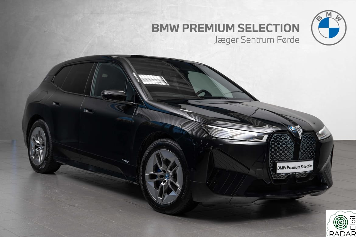 BMW iX xDrive50 xDrive 50 6,29% FullyCharged/Sport/Pano/Krok/Luft++